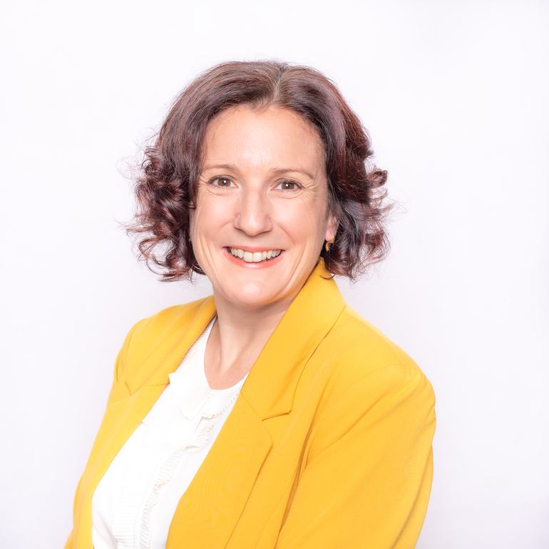 Profile photo of Debbie Richards, Trustee
