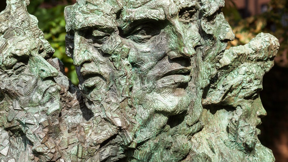 Greg Wyatt sculptures at Shakespeare’s New Place