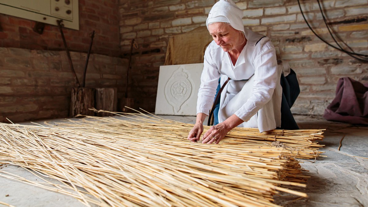 Tudor crafts