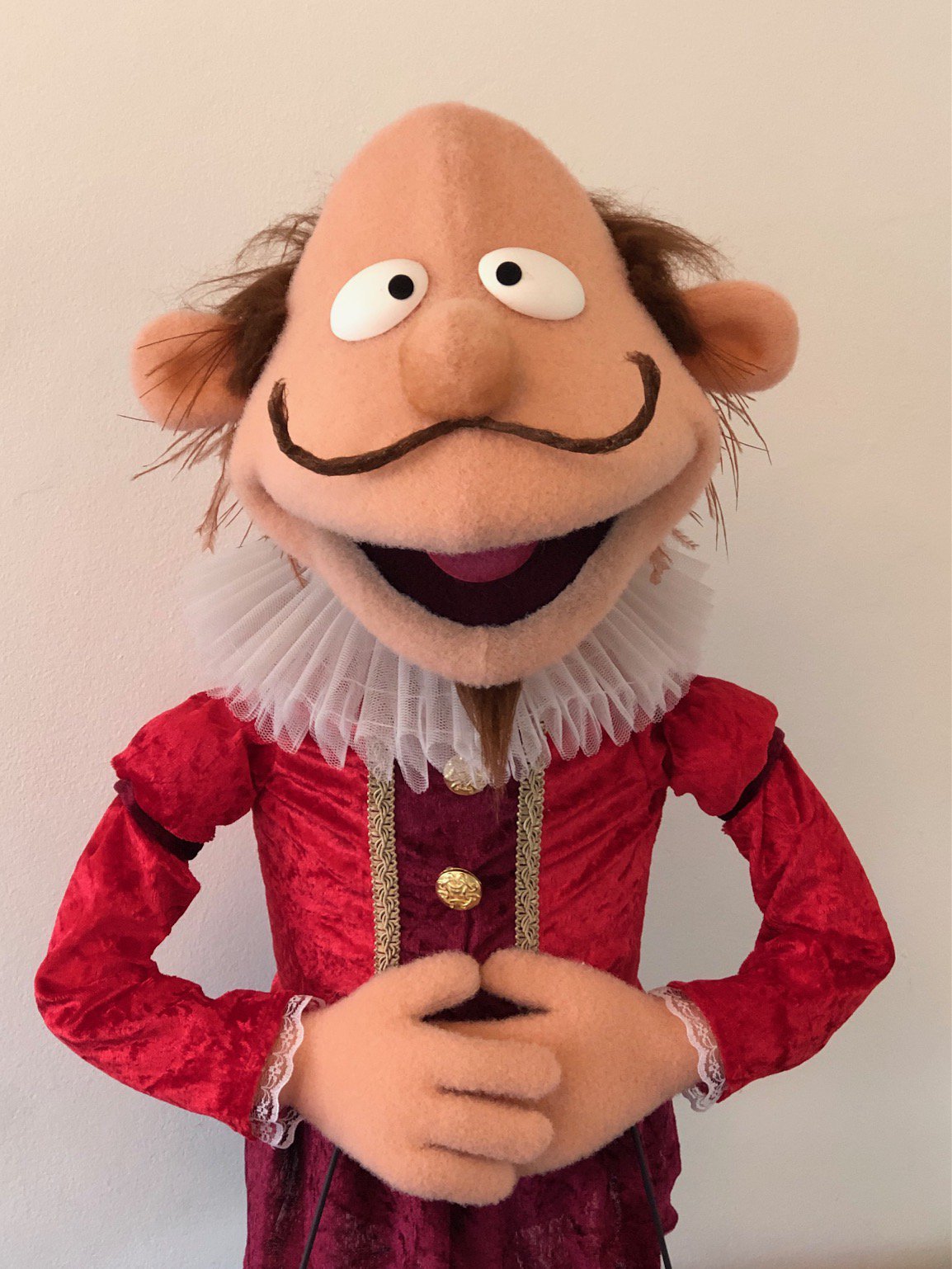 Will Shakespeare puppet final 2.jpg