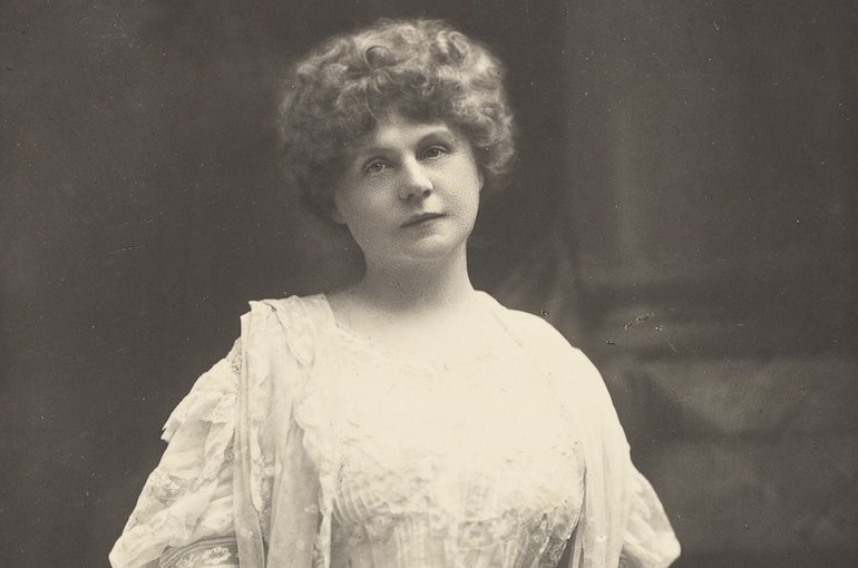 Marie Corelli